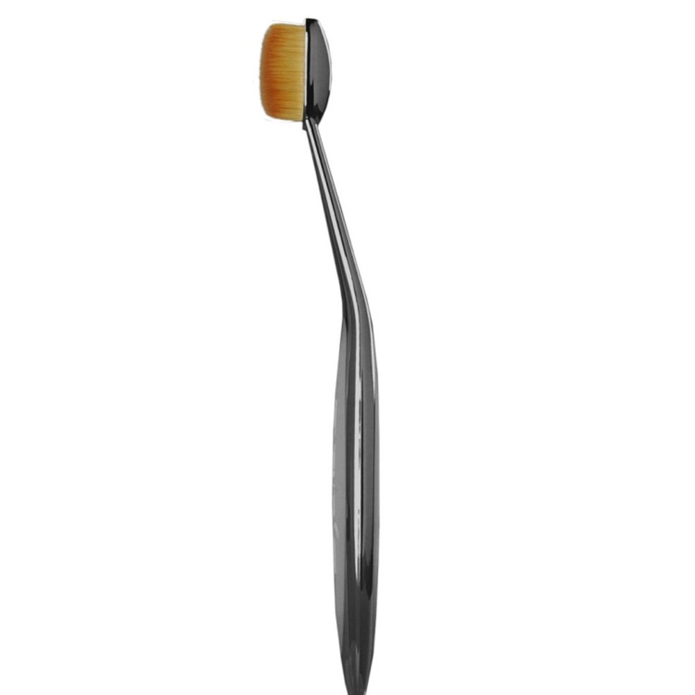 🆕 ARTIS Elite Linear 3 Makeup Brush